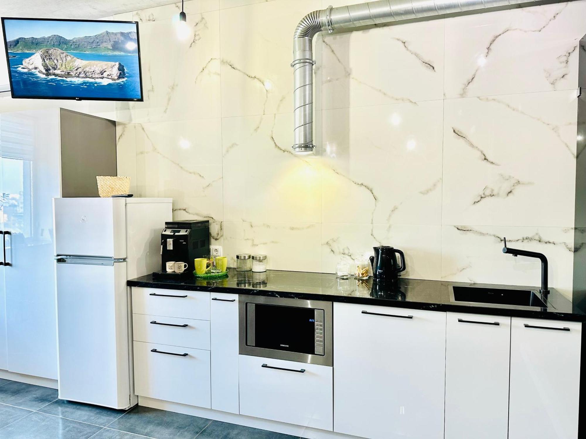 Comfortable With A Coffee Machine In The Centre, Zlata Plaza *